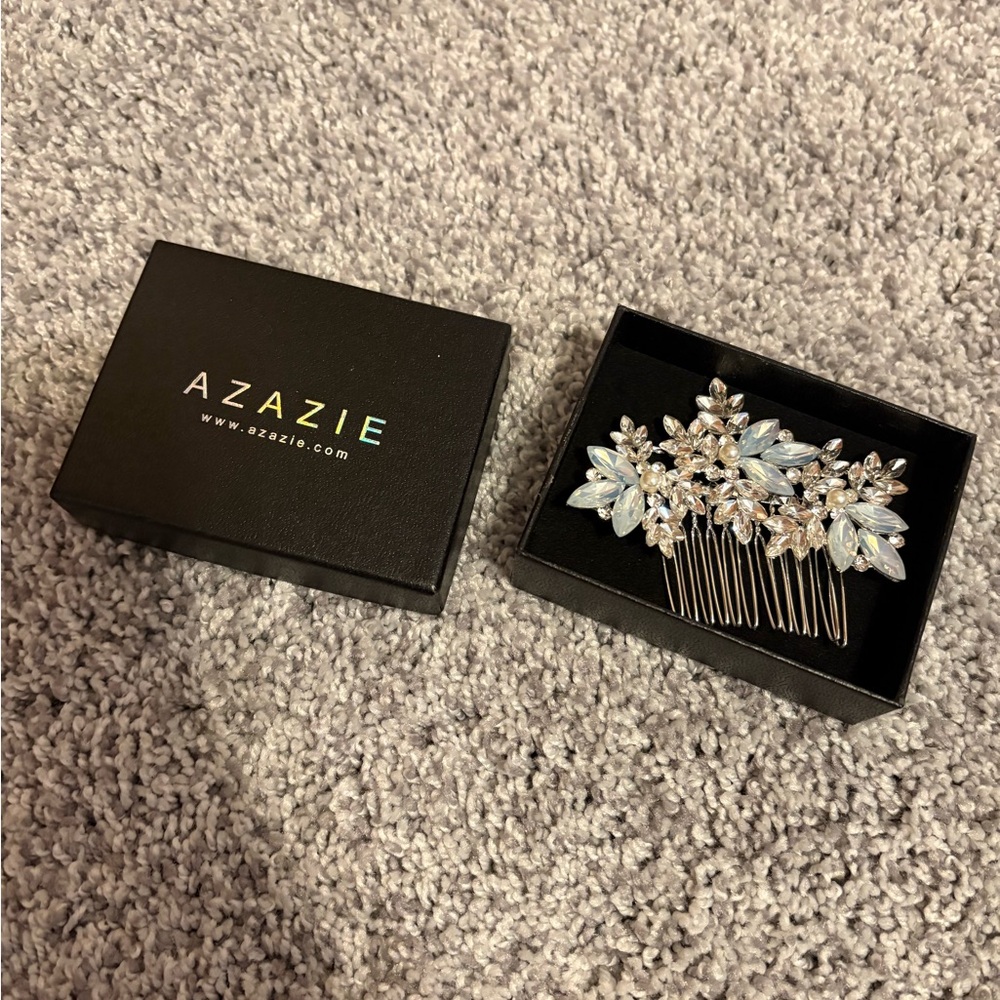 Azazie Floral Silver and Light Blue Hair Comb